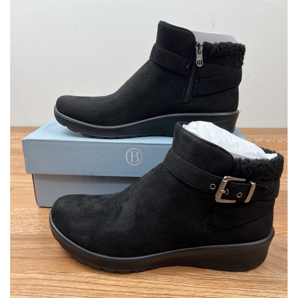 BZees Black Faux Suede Booties Zip Ankle Boots Women's Size 9 WIDE - NEW